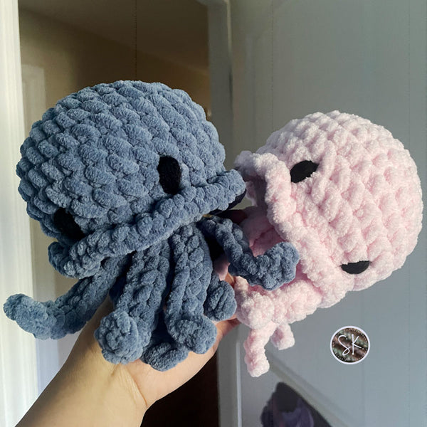 Amigurumi Iggy the Jellyfish