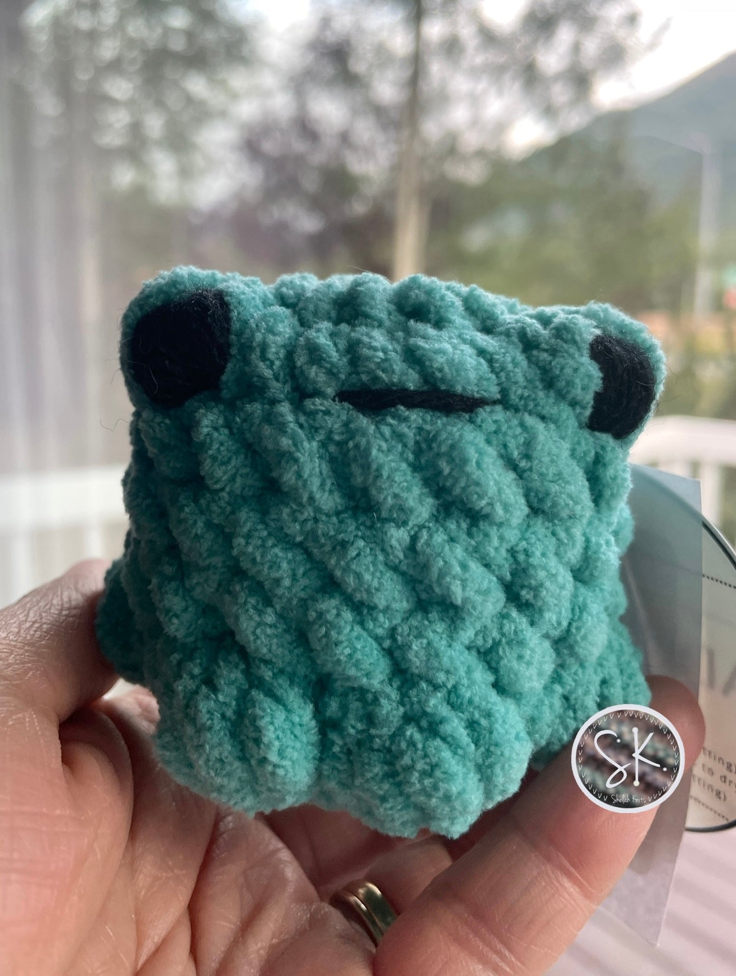 Amigurumi Sitting Frog