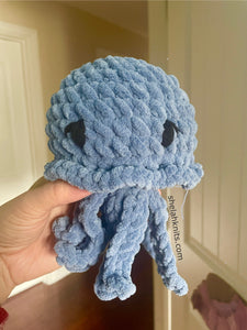 Amigurumi Iggy the Jellyfish